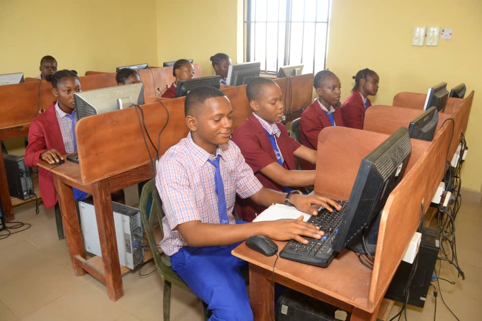 Mobirise Website Builder